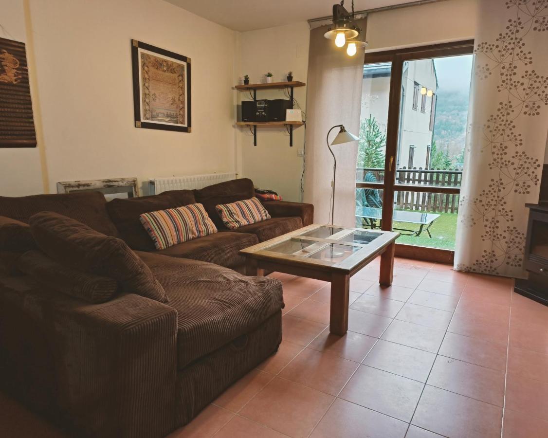 Duplex Con Jardin En Pirineos, Totalmente Equipado Apartment Villanua Exterior photo